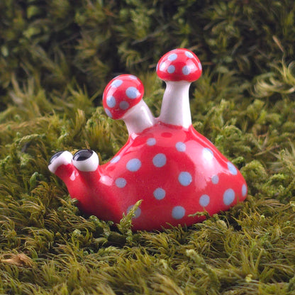 Ceramic Slug: Poppi