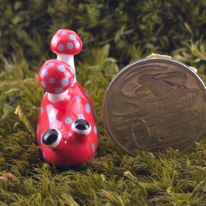 Ceramic Slug: Poppi
