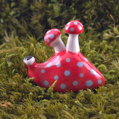Ceramic Slug: Poppi