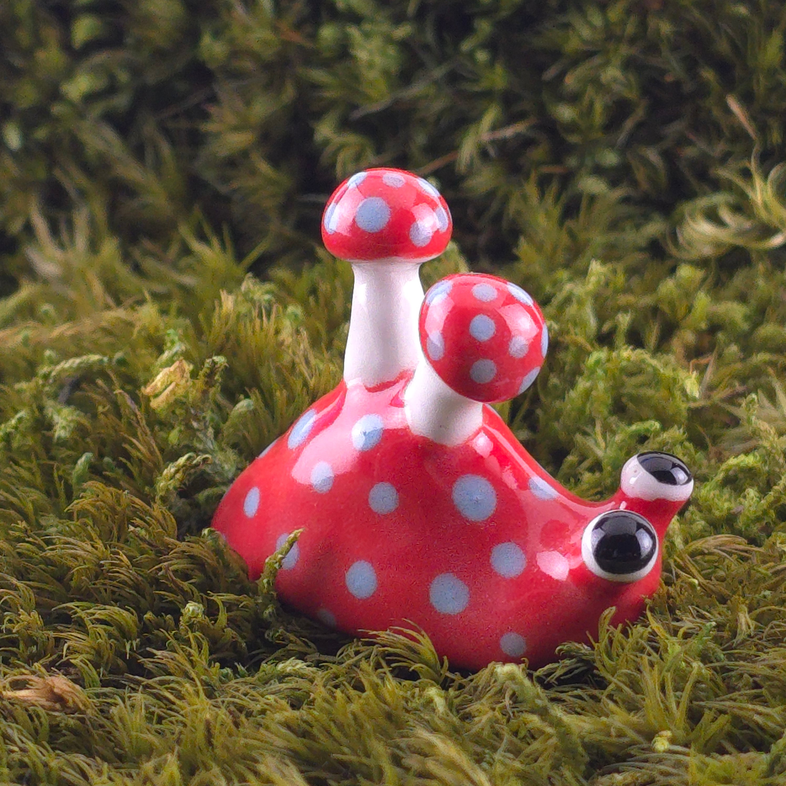 Ceramic Slug: Poppi