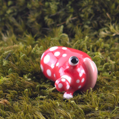 Ceramic Slug: Toad